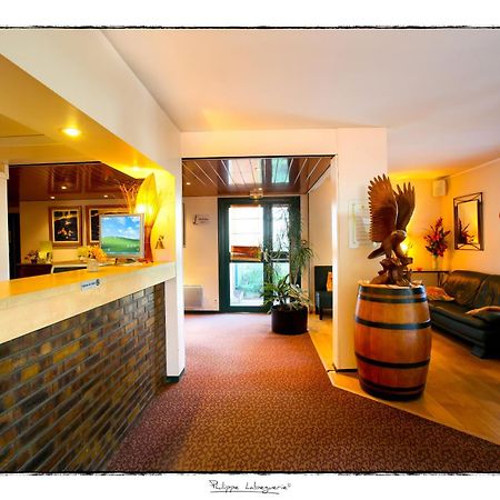 Logis Hotel Horus Restaurant Les Bruyeres Toulenne Buitenkant foto
