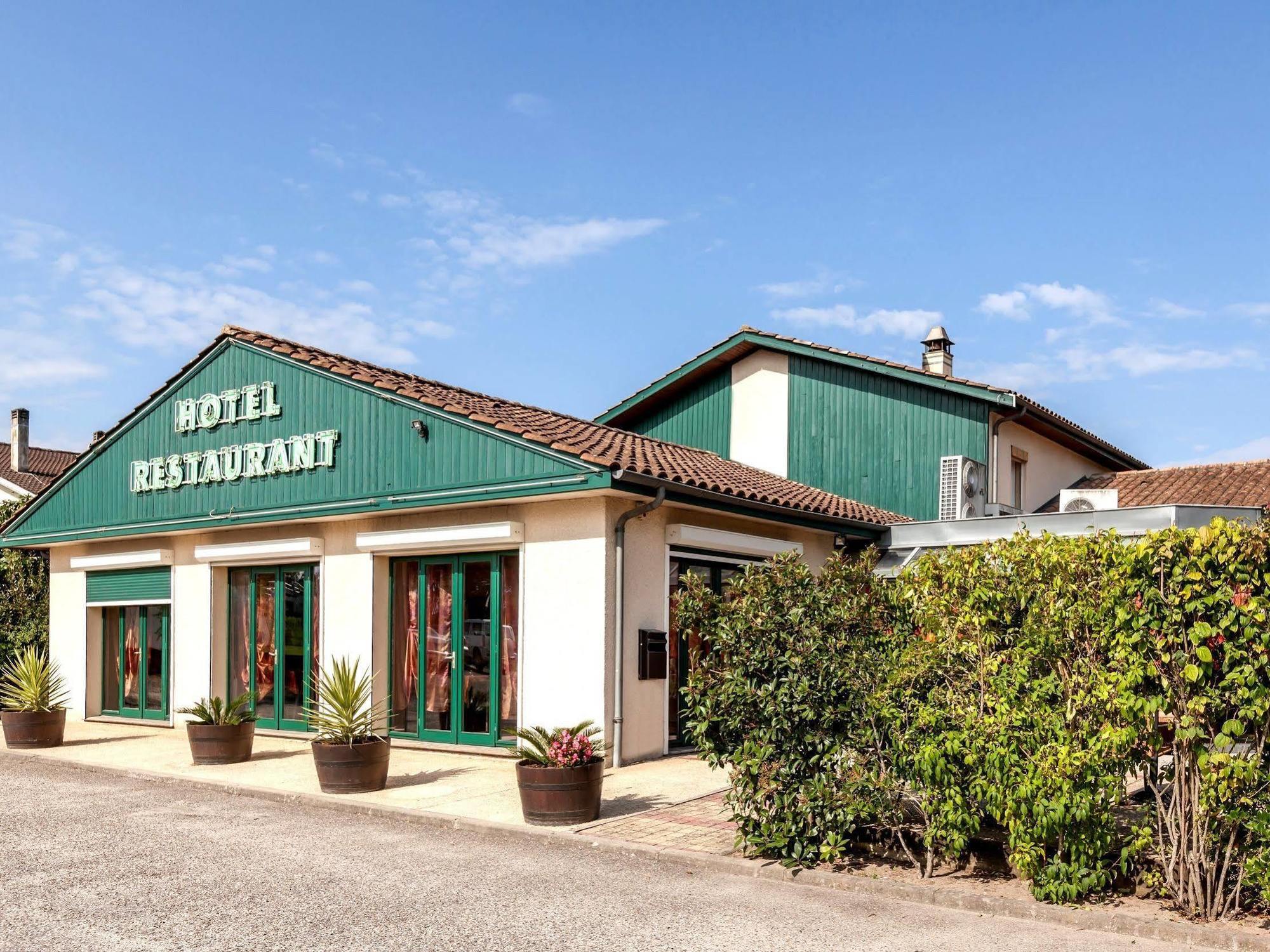Logis Hotel Horus Restaurant Les Bruyeres Toulenne Buitenkant foto