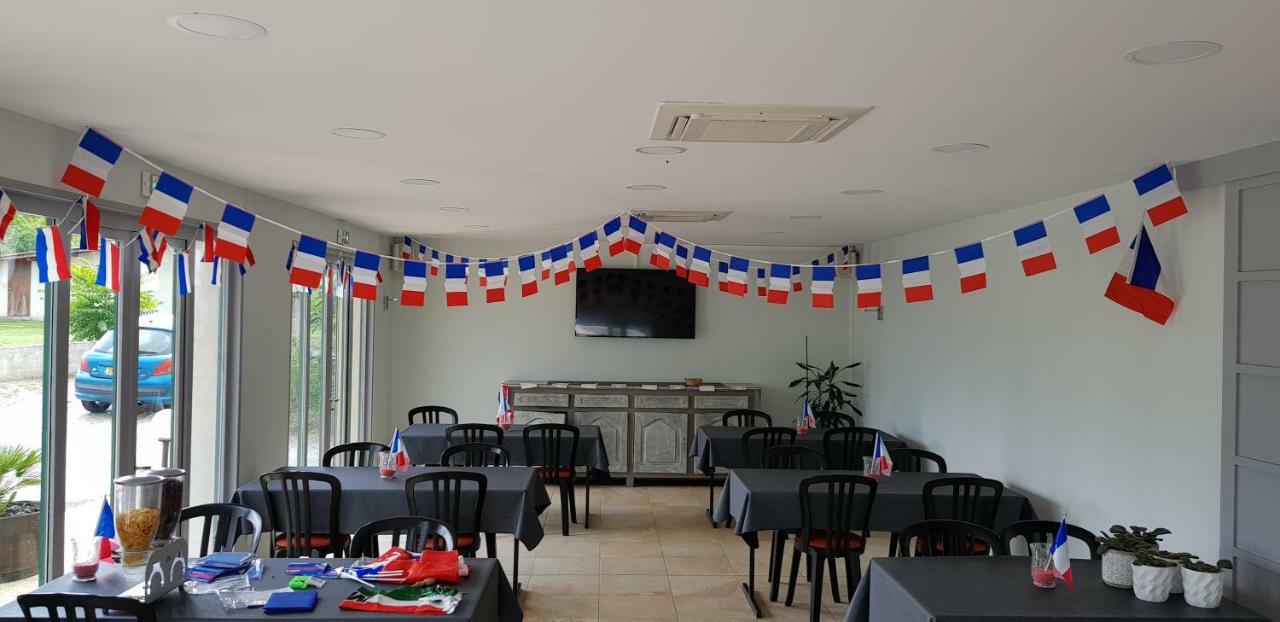 Logis Hotel Horus Restaurant Les Bruyeres Toulenne Buitenkant foto
